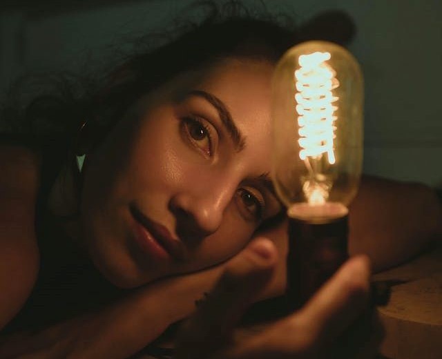 25% of Brits still sleep with the light on says study