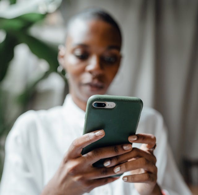Ways to earn extra cash to fuel your freelance business