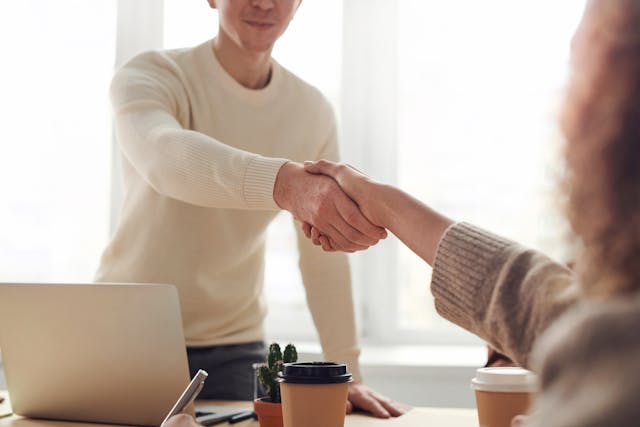 When the Client Knows Best (Or Thinks They Do): Strategies for Freelancers to Assert Their Expertise