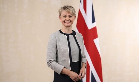 Labour scraps 100s of contractor jobs