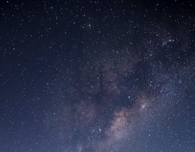 Freelancer's Horoscope for November 25th - December 1st, 2024: Securing Great Assignments in 2025