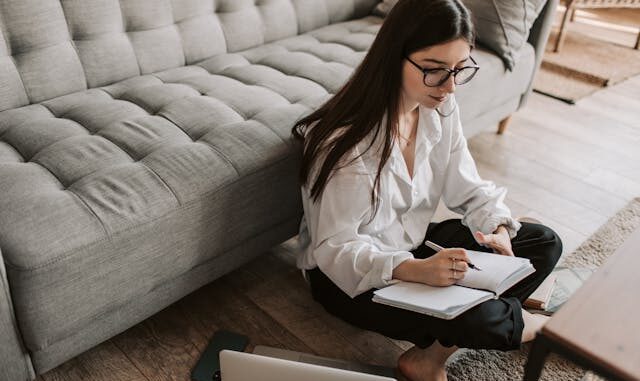 UK households with female freelancers should be earning up to 43% more finds study
