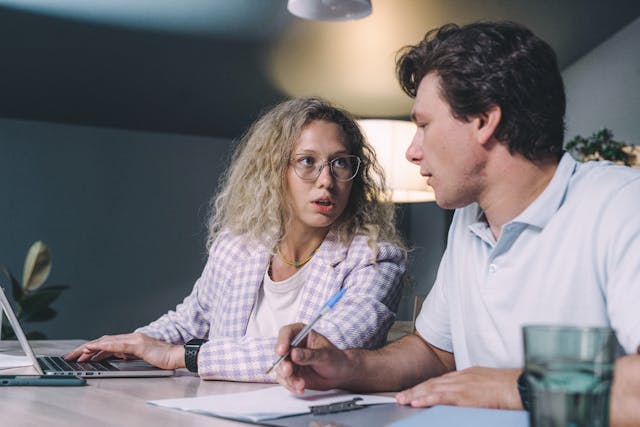 Freelancers are probably earning 30% less than they think: here's how to know what to charge clients