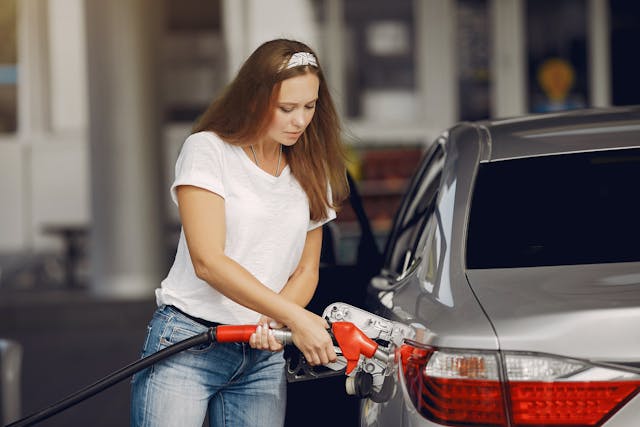 UK Fuel Crisis: Lesser known tips that help freelancers save up to 22% on fuel and beat 2026 pump price surge