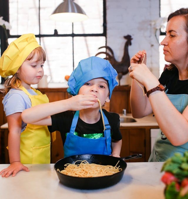 Stress-Free School Holidays for Freelancer Parents: Quick, One-Pan Meals Kids Love