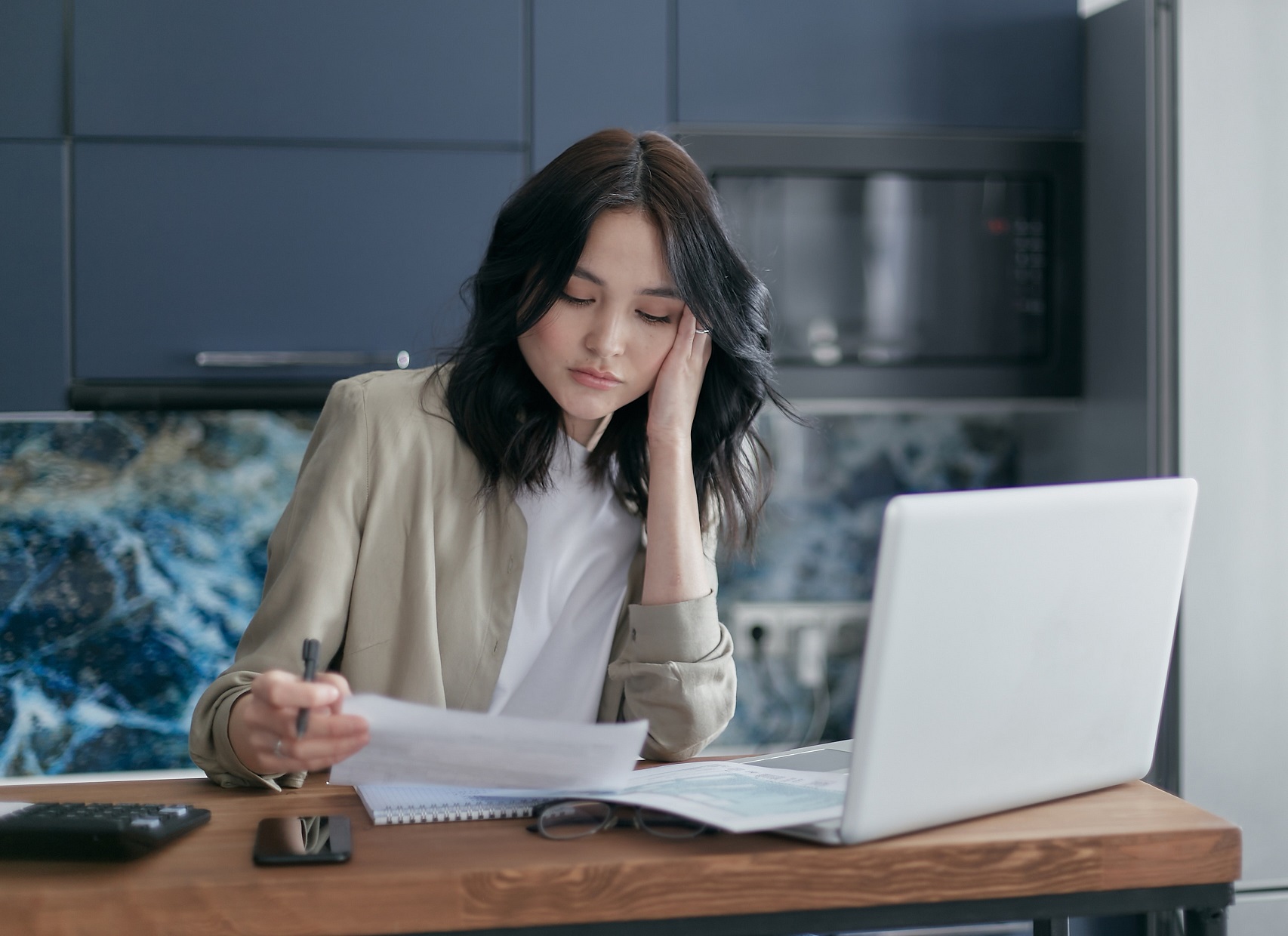 58% of freelancers and SMEs waiting to be paid