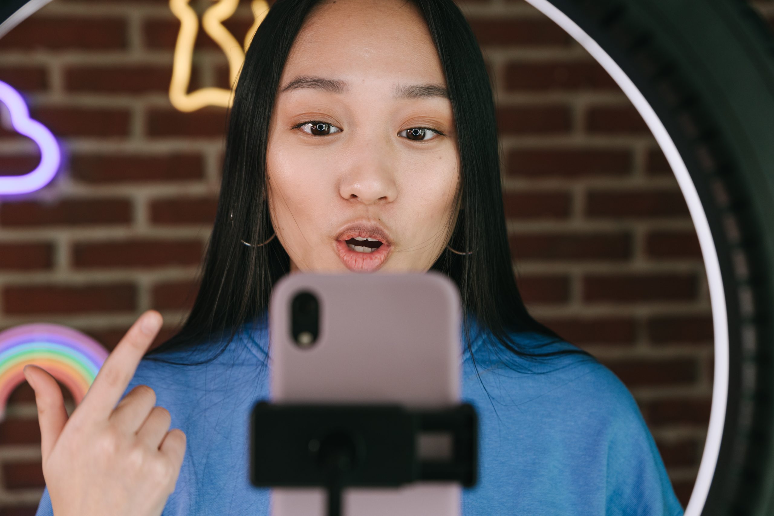 What is the "new" creator economy and how can freelancers and contractors get in on the action?  