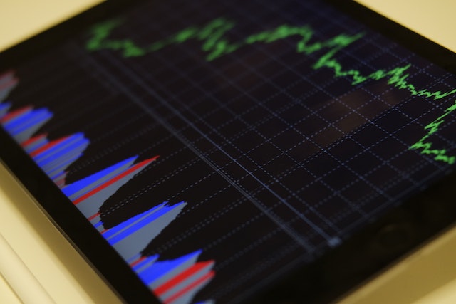 Want to start trading stocks? Here are the top educational trading podcasts to give you an edge